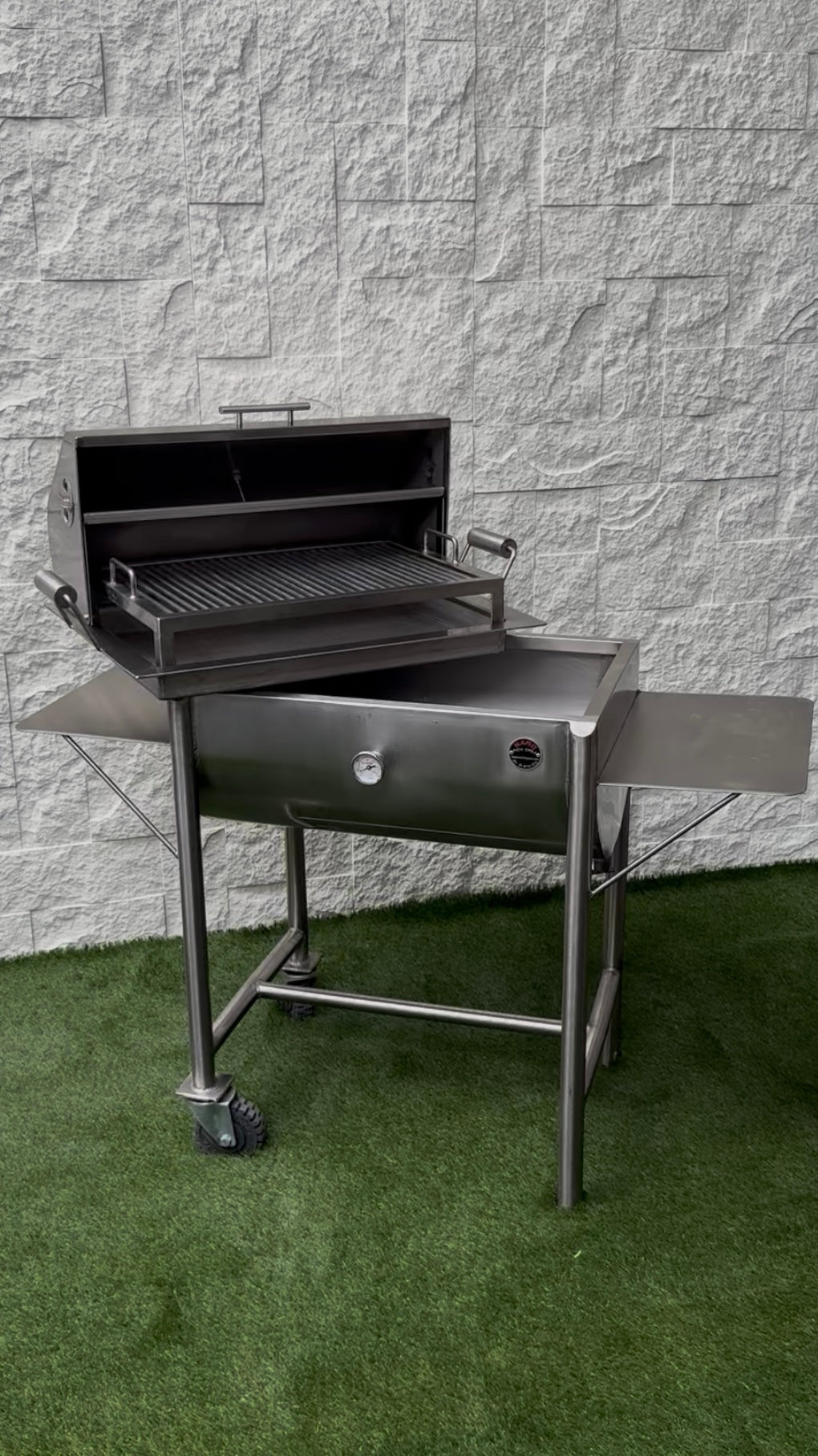 Asador con ataúd media caña