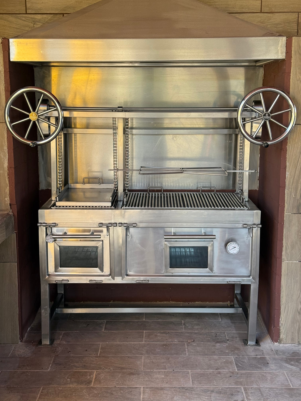 Asador doble con ataúd y elevación Santa María (incluye plancha)