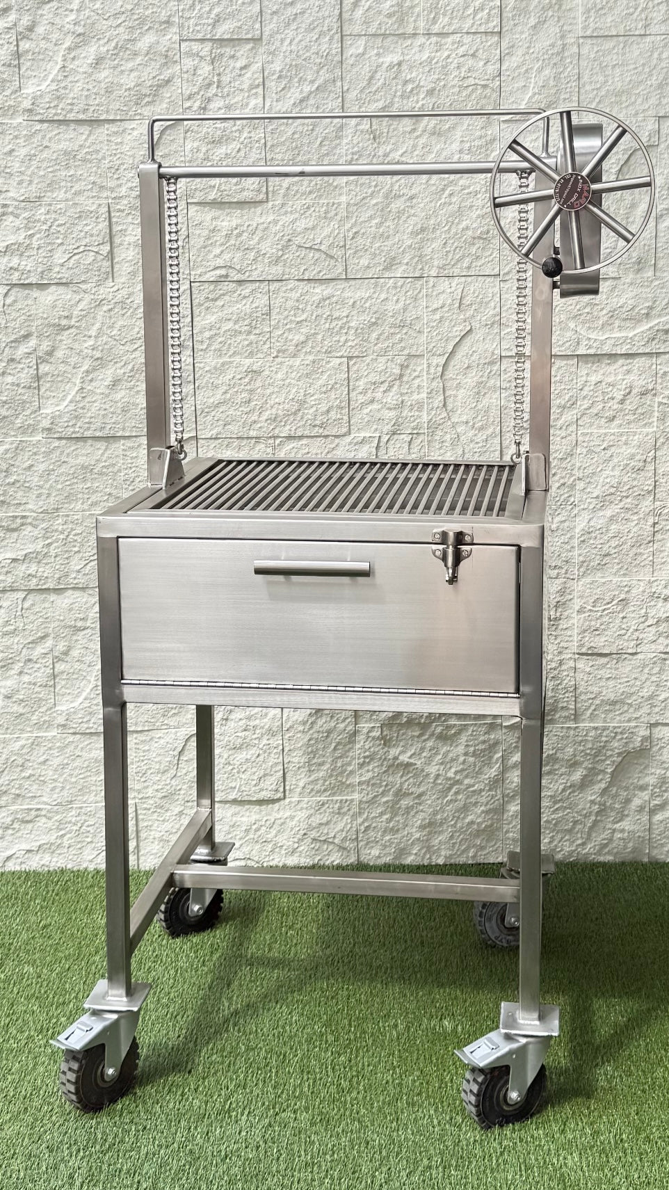 Asador con elevador Santa María